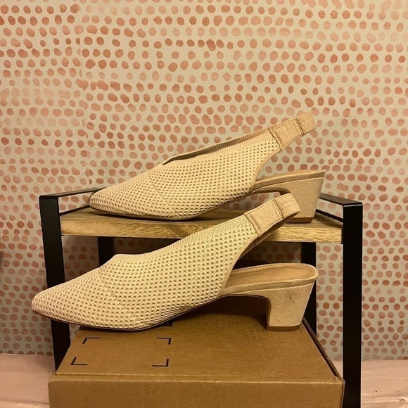 Ermonn Women's Slingback Chunky Heels— NWOT - Picture 2 of 10